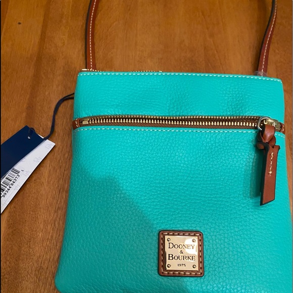 Dooney & Bourke Handbags - Dooney & Bourke jade double zip crossbody bag
